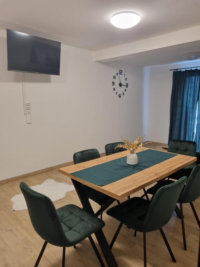 Apartamenty Jelen Pod Grapom Banska Nizna ภายนอก รูปภาพ